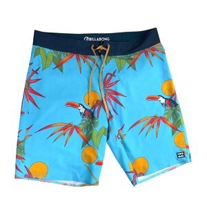 LNWOT Billabong Recycler Sundays Airlite Board‎ Shorts Toucan Print Size 32 Blue